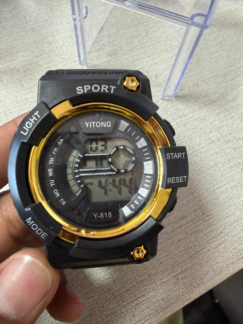 YITONG Y-818 Sport Waterproof Digital Watch